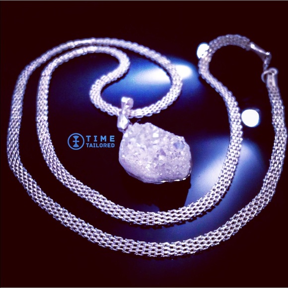 Druzy pendant on a silver chain - Picture 2 of 2